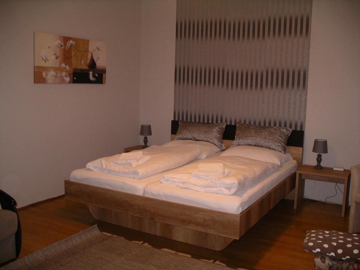 Centrum 2 Apartmanok Hévíz Dış mekan fotoğraf