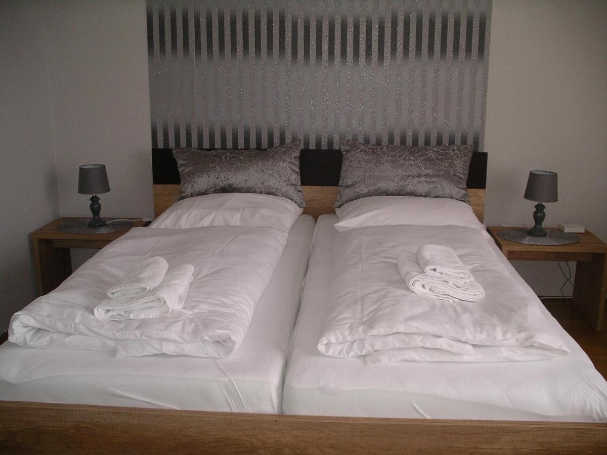 Centrum 2 Apartmanok Hévíz Dış mekan fotoğraf