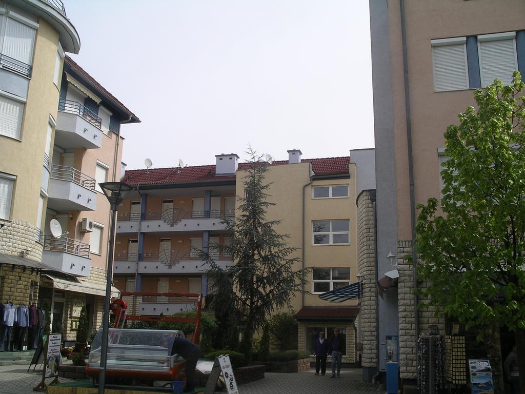 Centrum 2 Apartmanok Hévíz Dış mekan fotoğraf