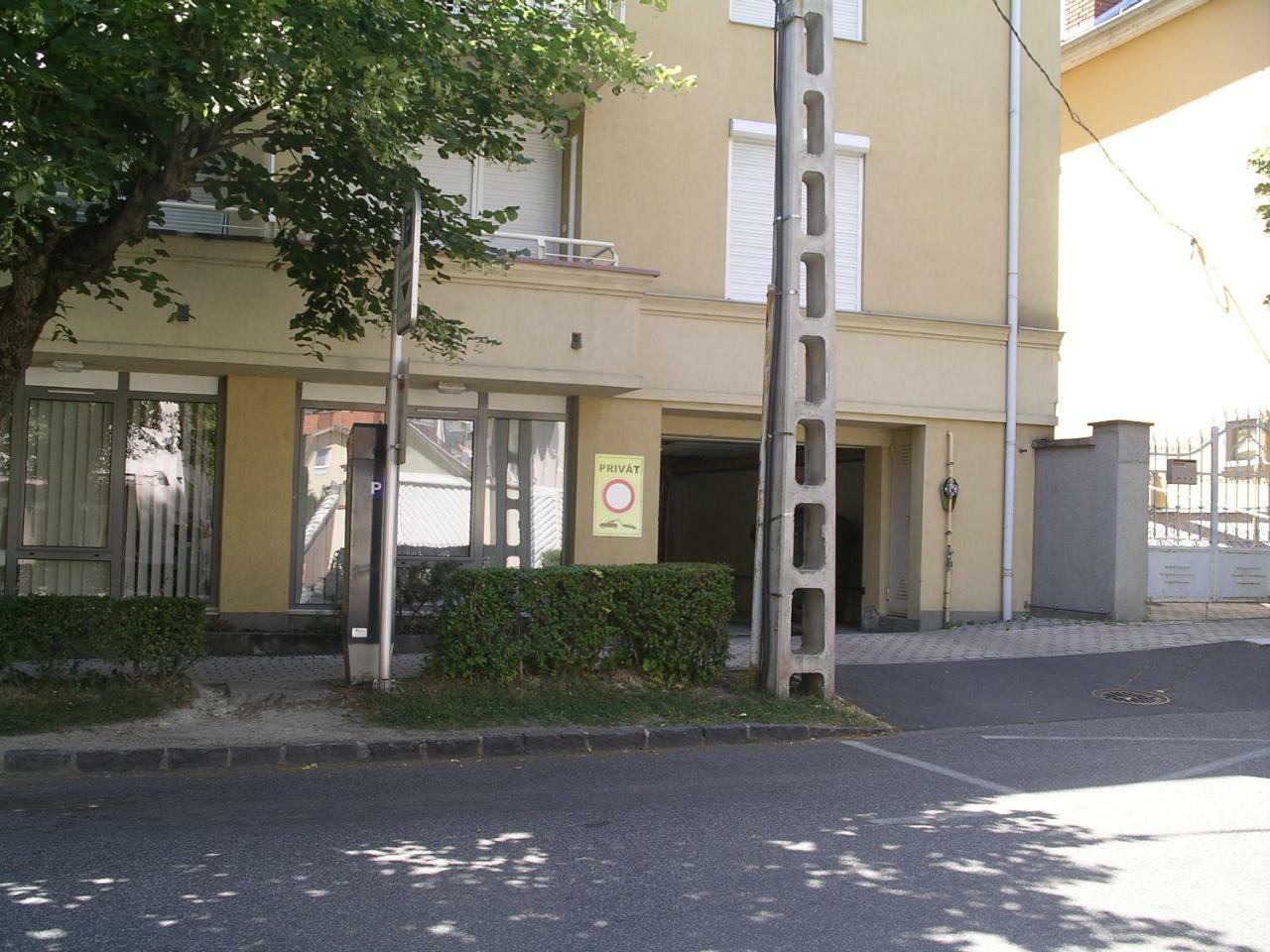 Centrum 2 Apartmanok Hévíz Dış mekan fotoğraf